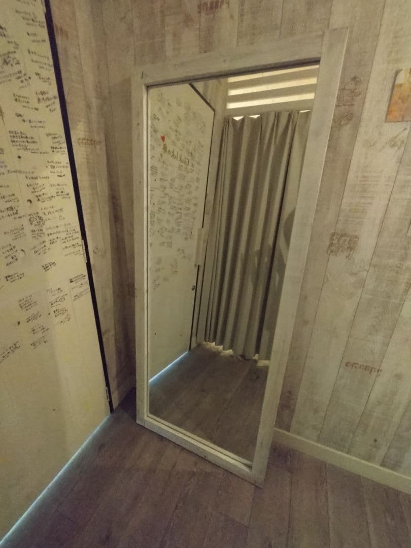 ホワイト全身鏡 木製フレーム 大きめ