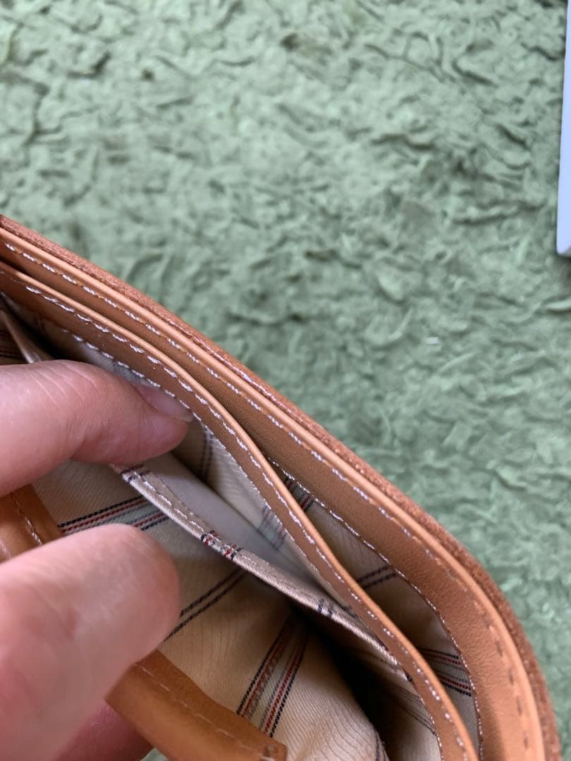 タケオキクチ 17600円二つ折り財布 新品本革 TAKEO KIKUCHI