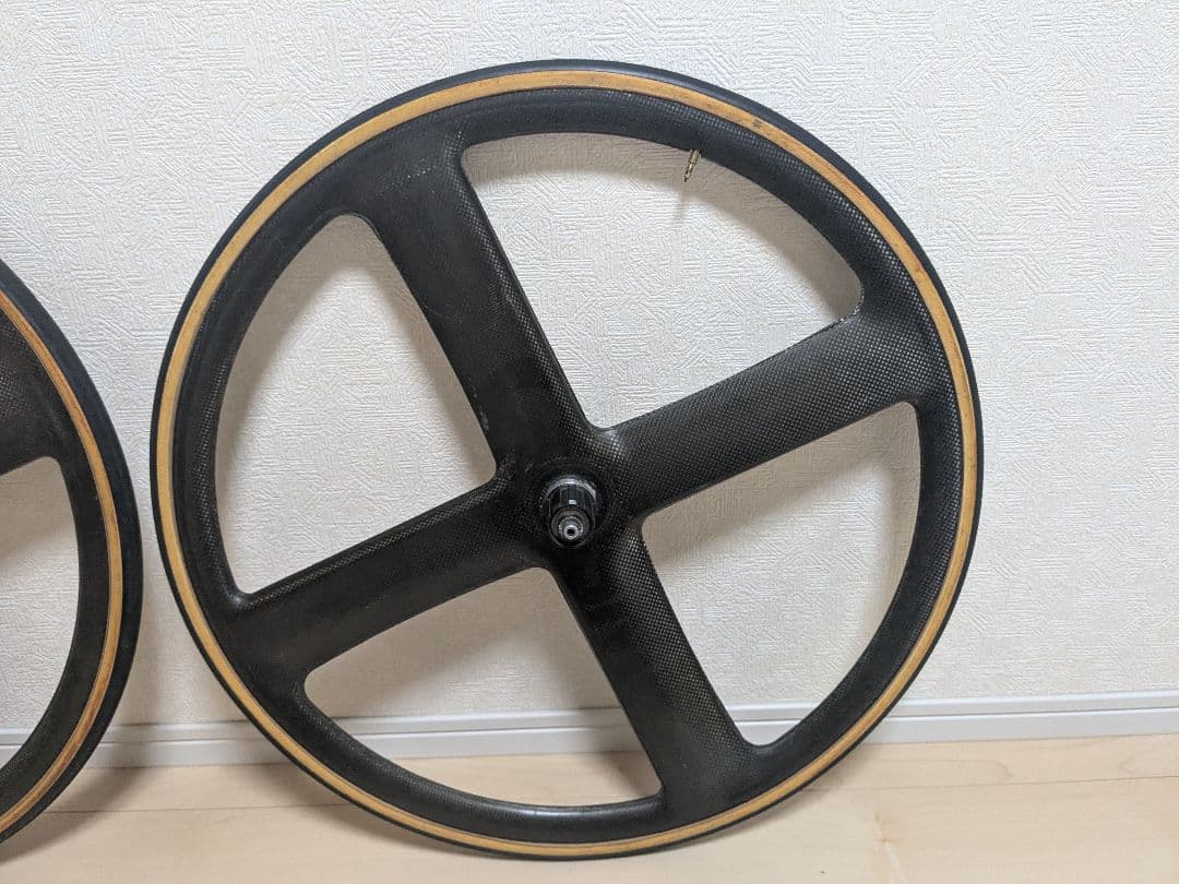 CORIMA カーボン バトンホイール　650c