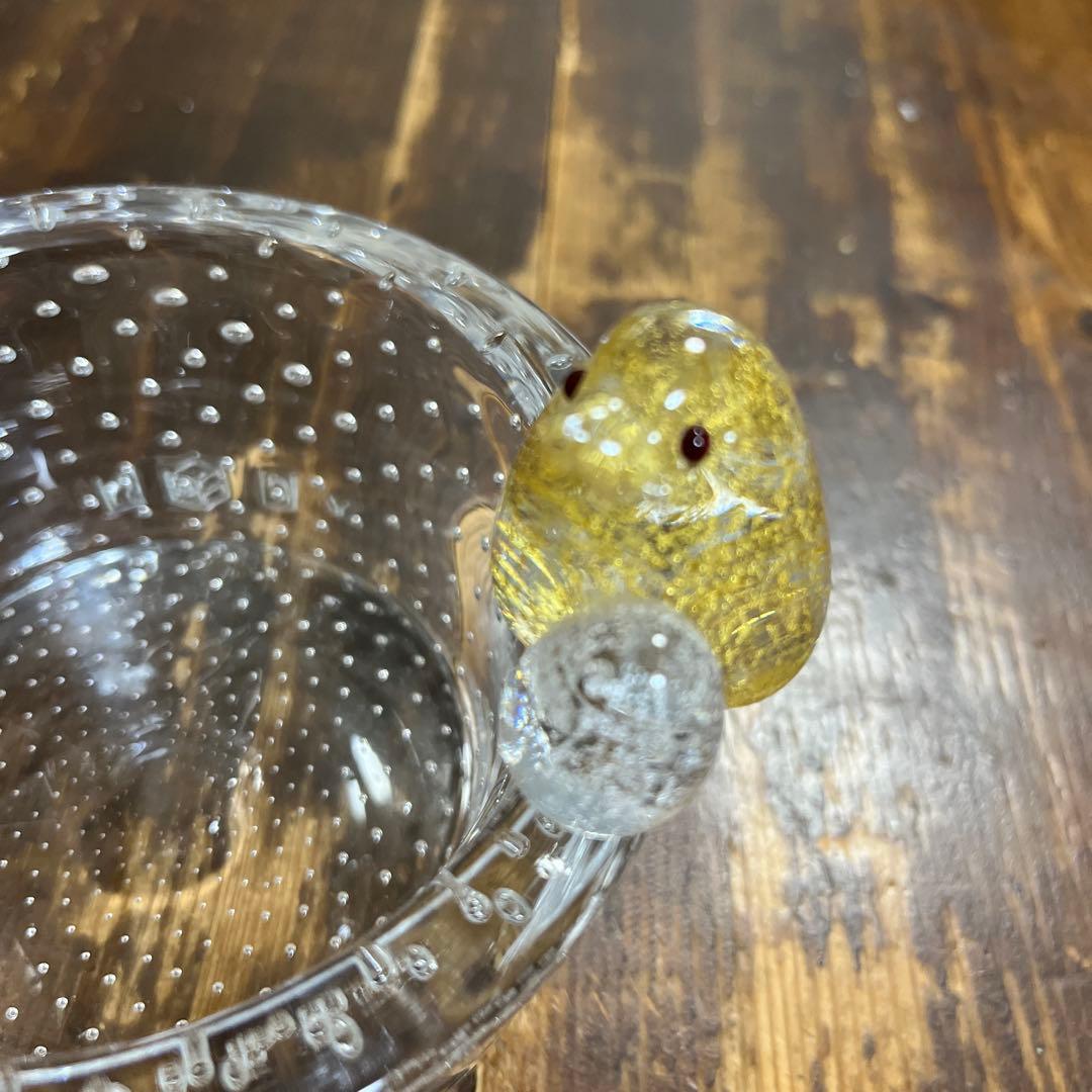 人気ガラス作家　津坂陽介　富山ガラス工房　鳥の入れ物　　金箔銀箔　吹きガラス