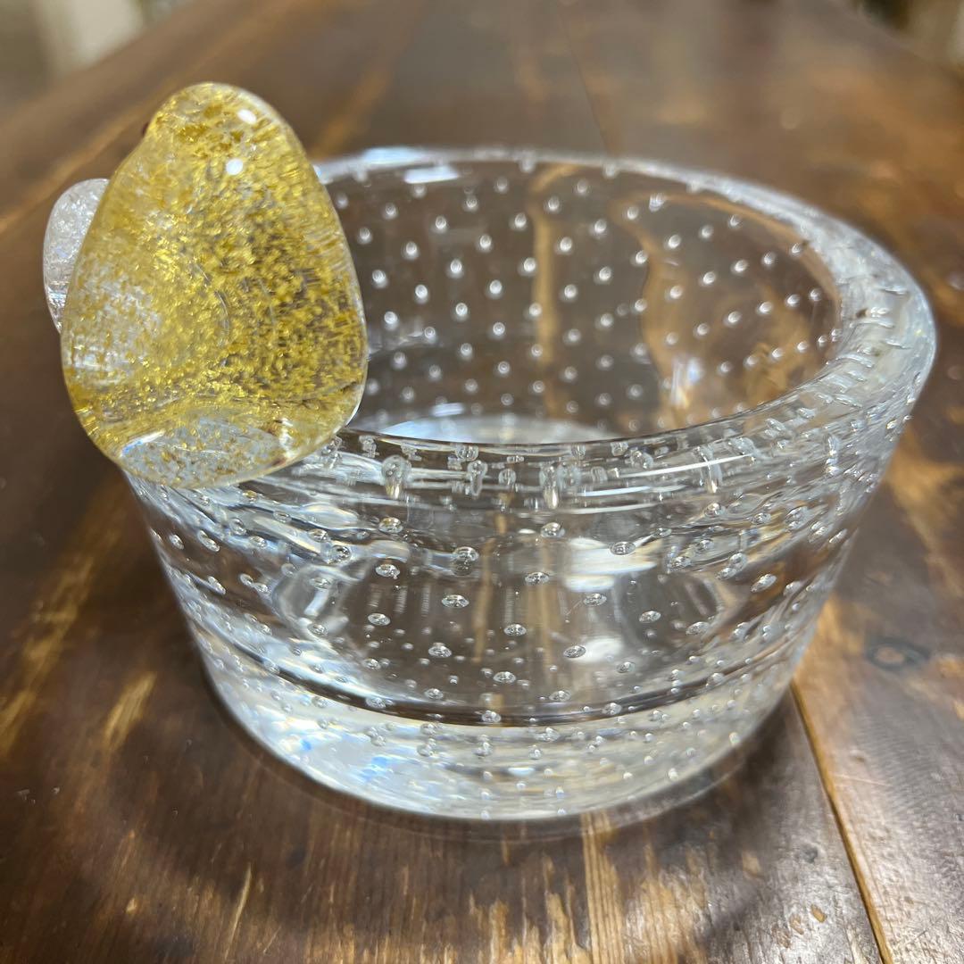 人気ガラス作家　津坂陽介　富山ガラス工房　鳥の入れ物　　金箔銀箔　吹きガラス