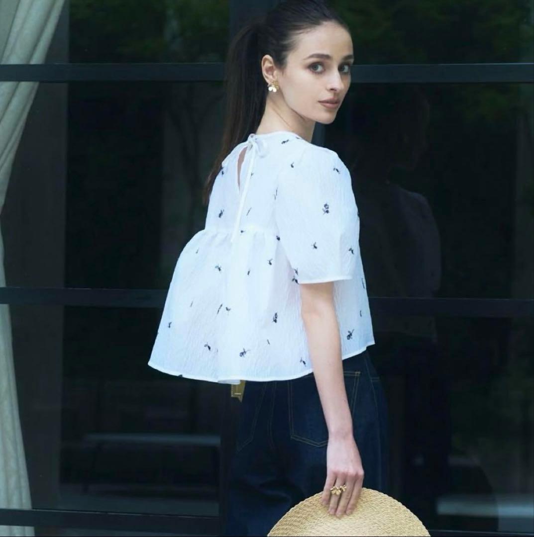 トップス BLUELEA EMBROIDERY JACQUARD BLOUSE