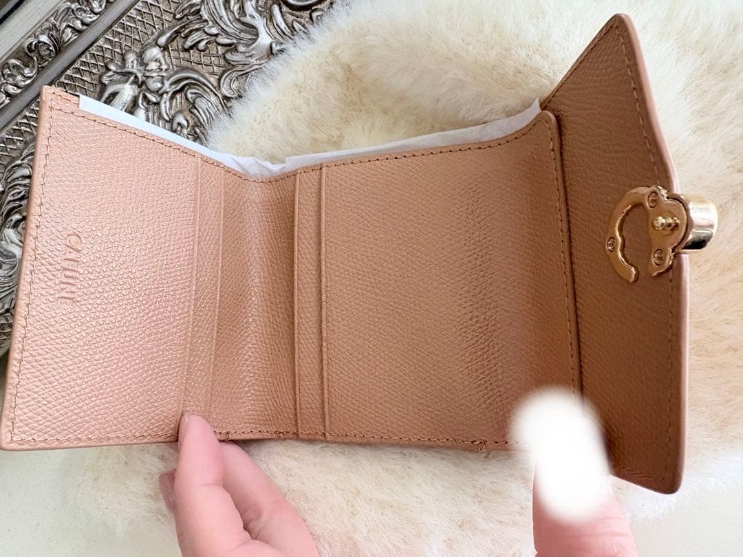 【新品】カフネ　三つ折り財布　DOUBLE-C WALLET - CAMEL