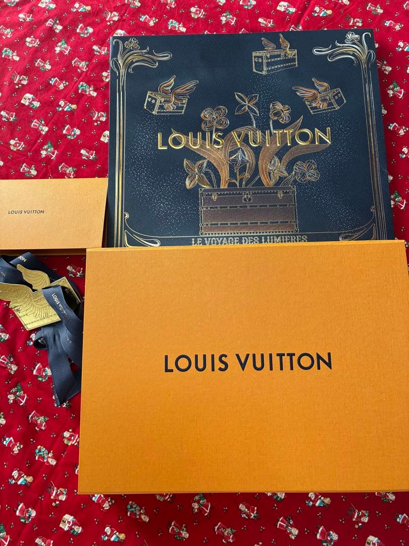 ルイヴィトンマフラー　新品未使用