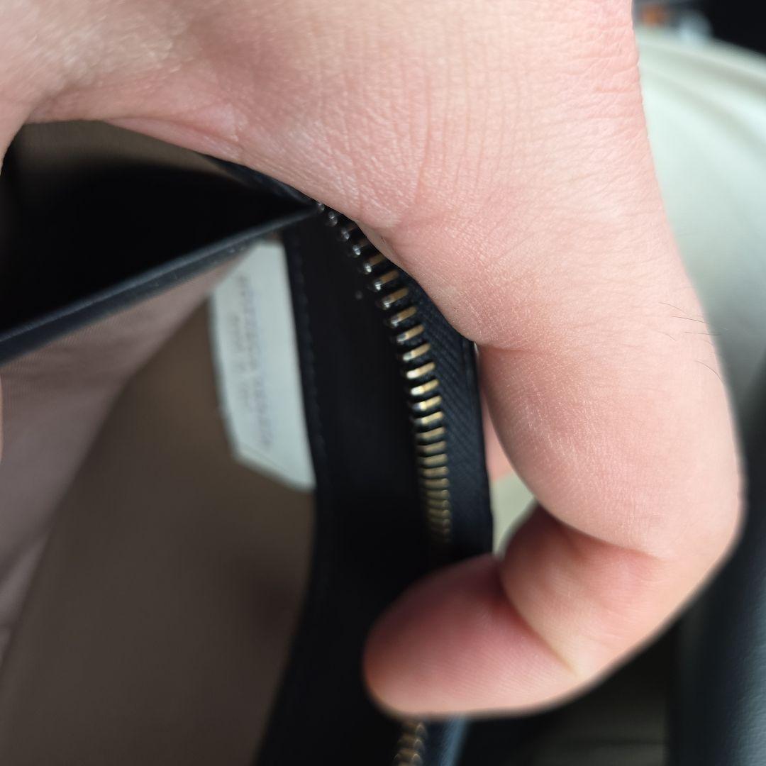 ボッテガヴェネタ長財布 ジッピーウォレット イントレチャート パイソン レザー