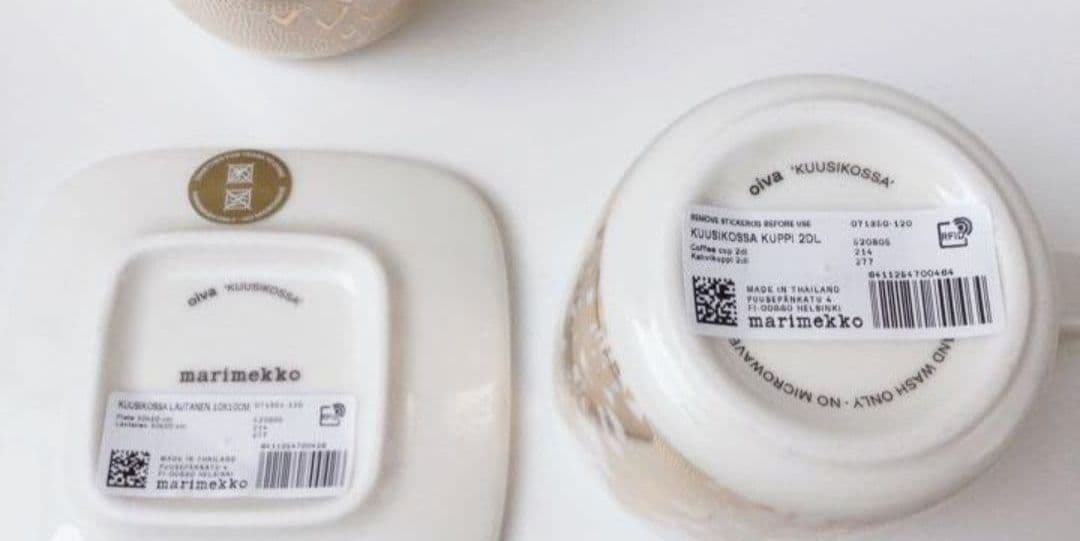 マリメッコ　クーシコッサ　マグカップ２客＆プレート１枚