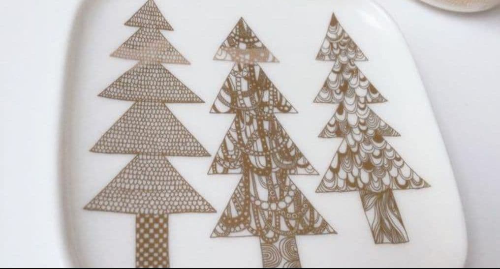 マリメッコ　クーシコッサ　マグカップ２客＆プレート１枚