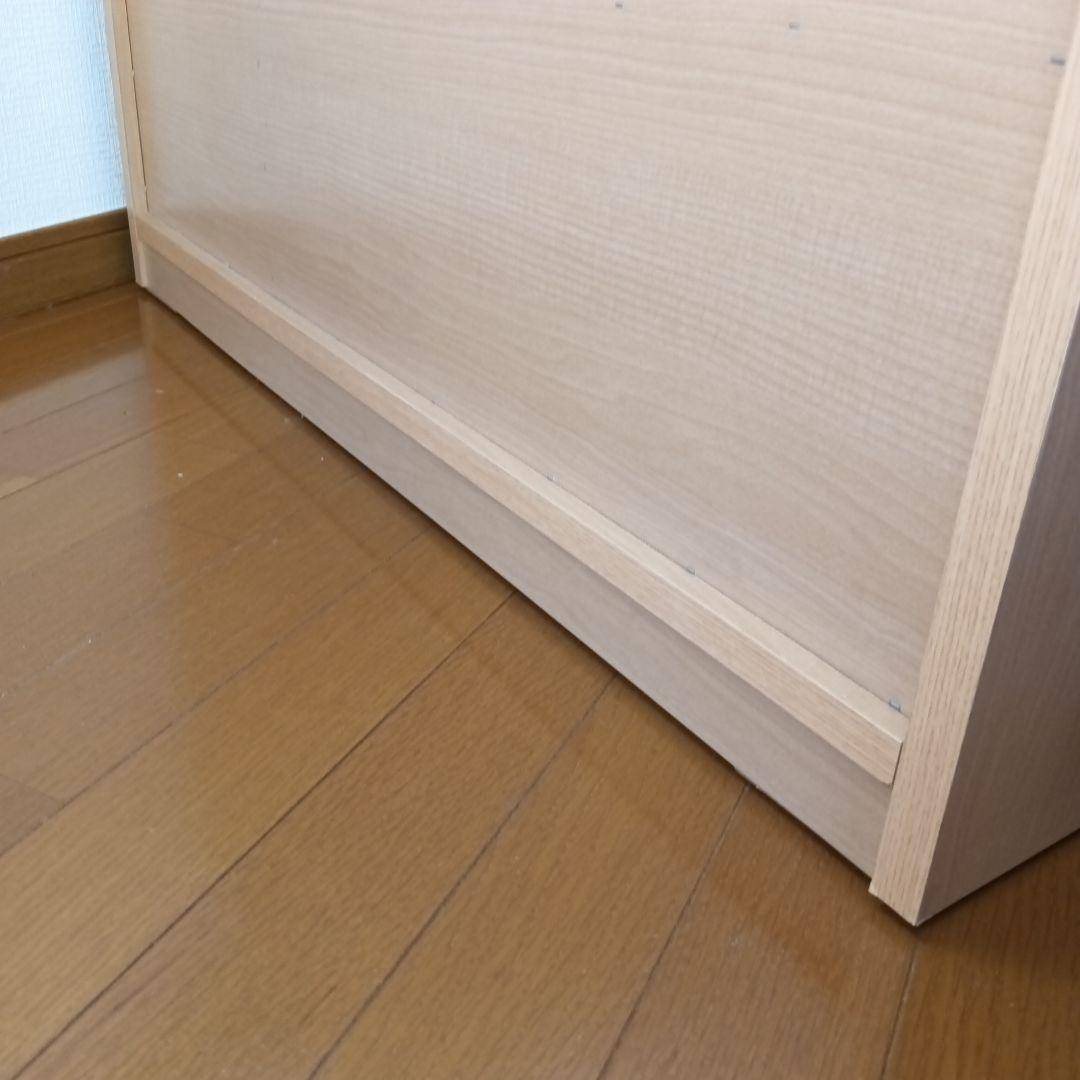 テレビ台　キャスター付