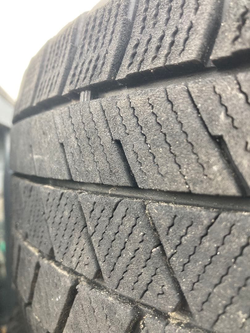 チョコチップ1。2023年製ブリヂストンVRX3 185/60R15