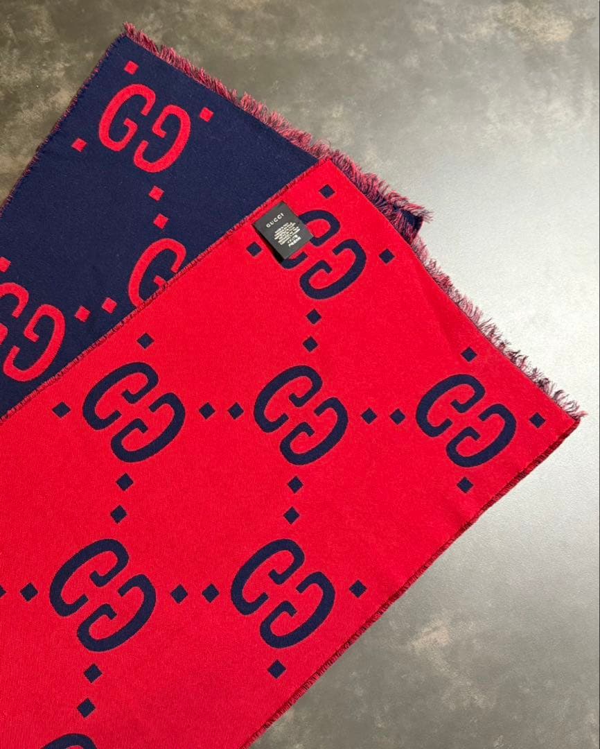 GUCCI GGロゴマフラー 赤/紺