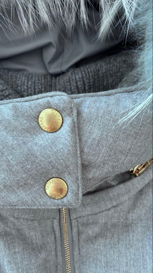 りくTATRAS　ファー　ダウンベスト　サイズ03 L グレー　ハンガー