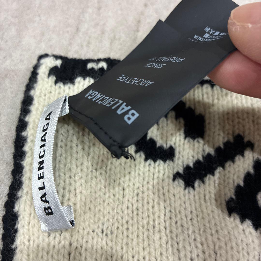 BALENCIAGA ロゴニットマフラー