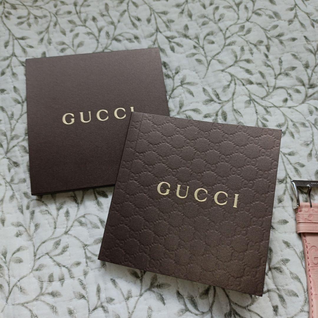 GUCCI ピンクレザー クォーツ腕時計 201R5