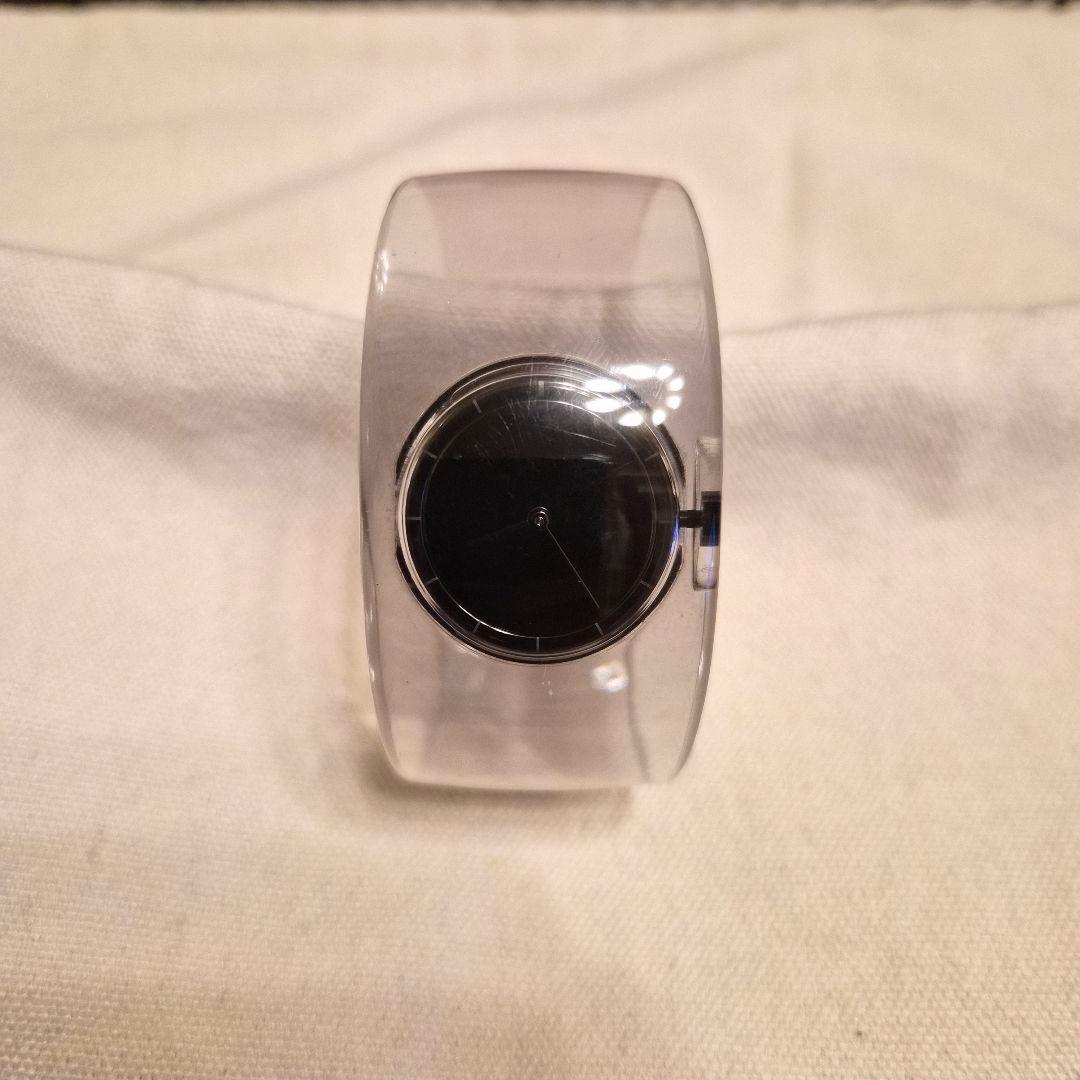 【ISSEI MIYAKE】バングルウォッチ　O イッセイミヤケ　腕時計