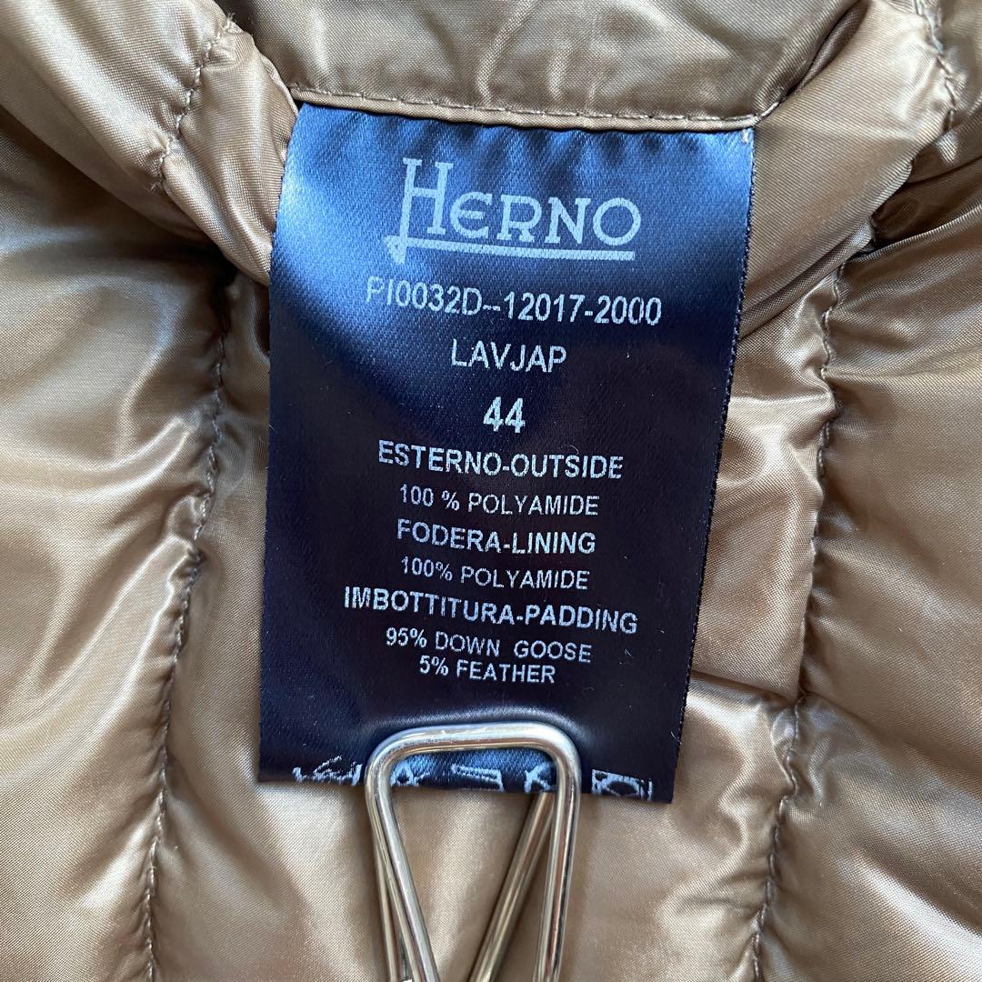 HERNO ヘルノ ベージュ ダウンベスト イタリア製 光沢感 立ち襟 Lサイズ