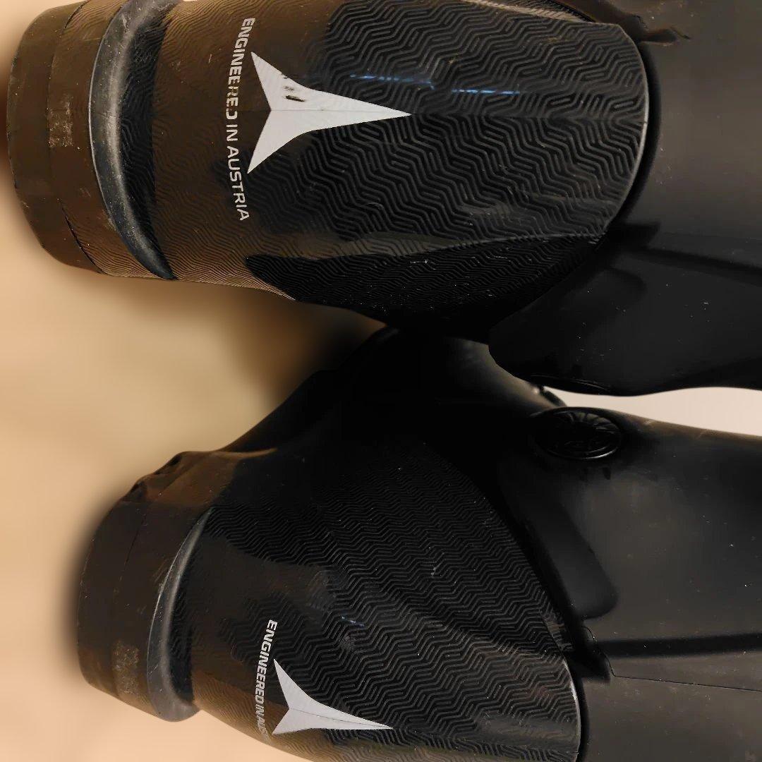 新年値引！美品スキーブーツAtomicHAWX80MAGNA26〜26.5