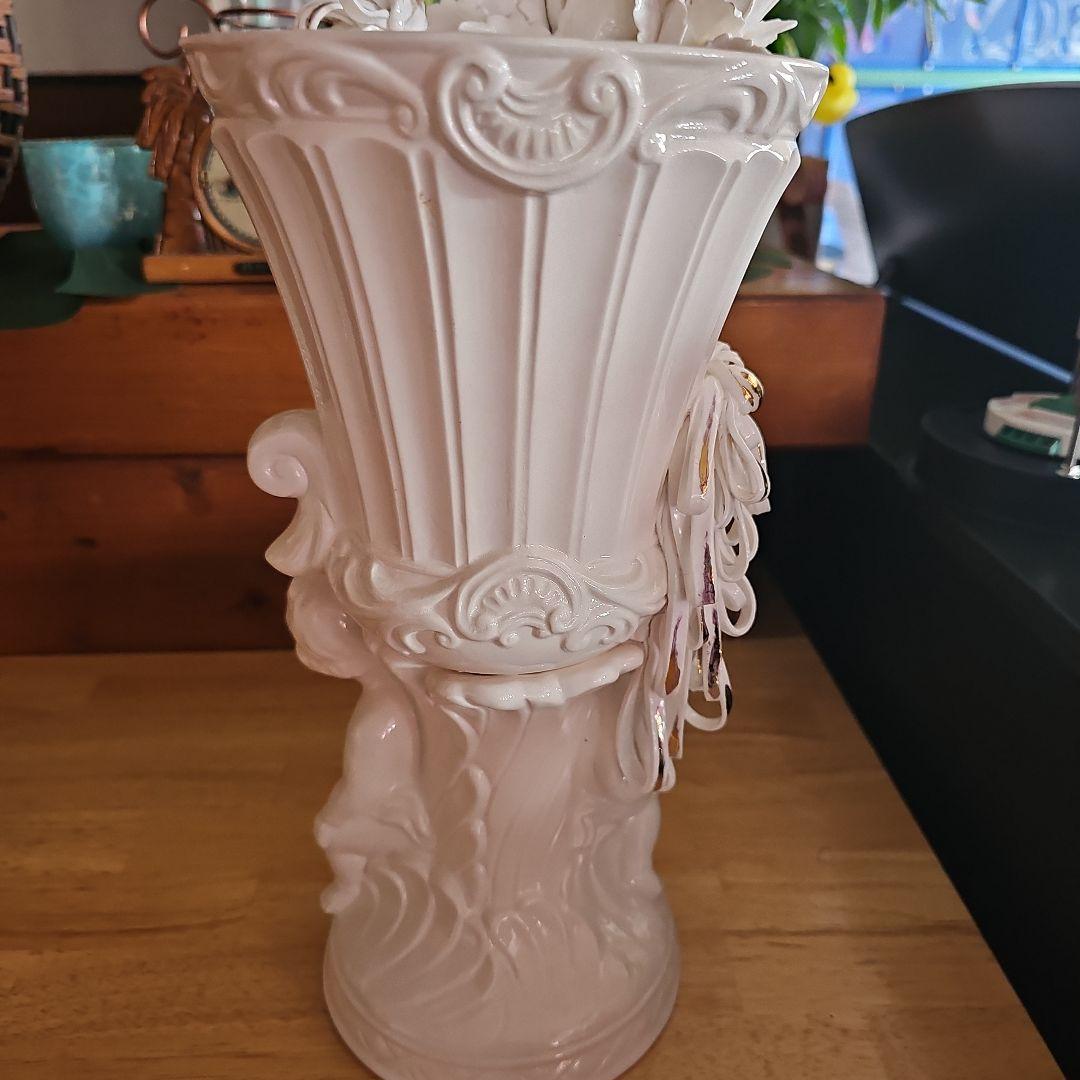 ホワイト装飾花瓶 陶器製