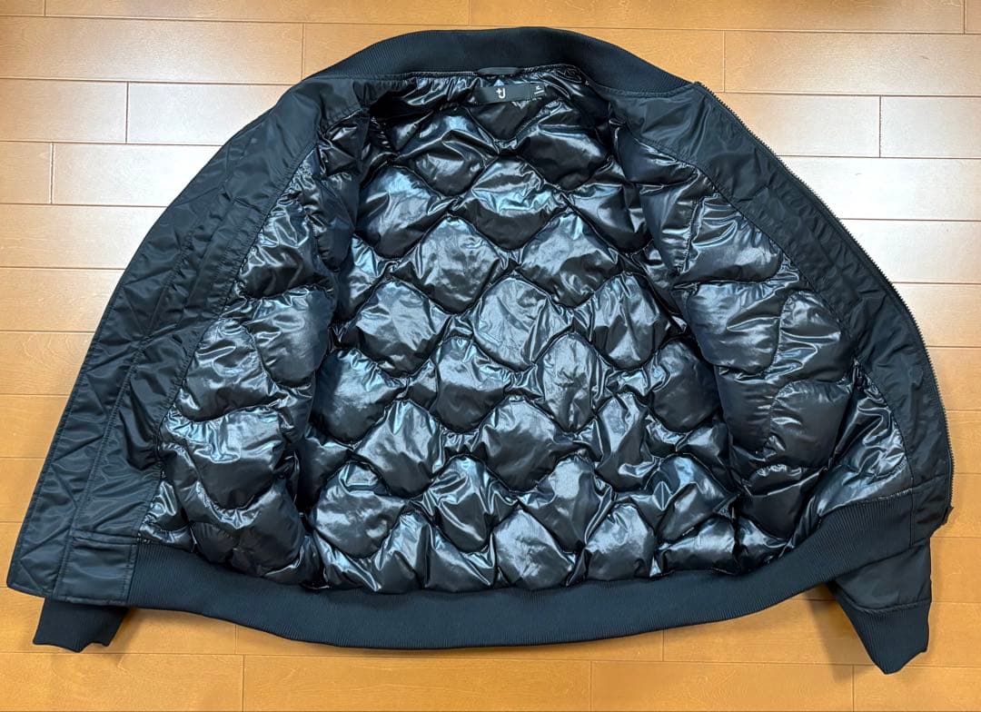 【美品】UNIQLO +J ハイブリッドダウンオーバーサイズMA-1 黒 XL