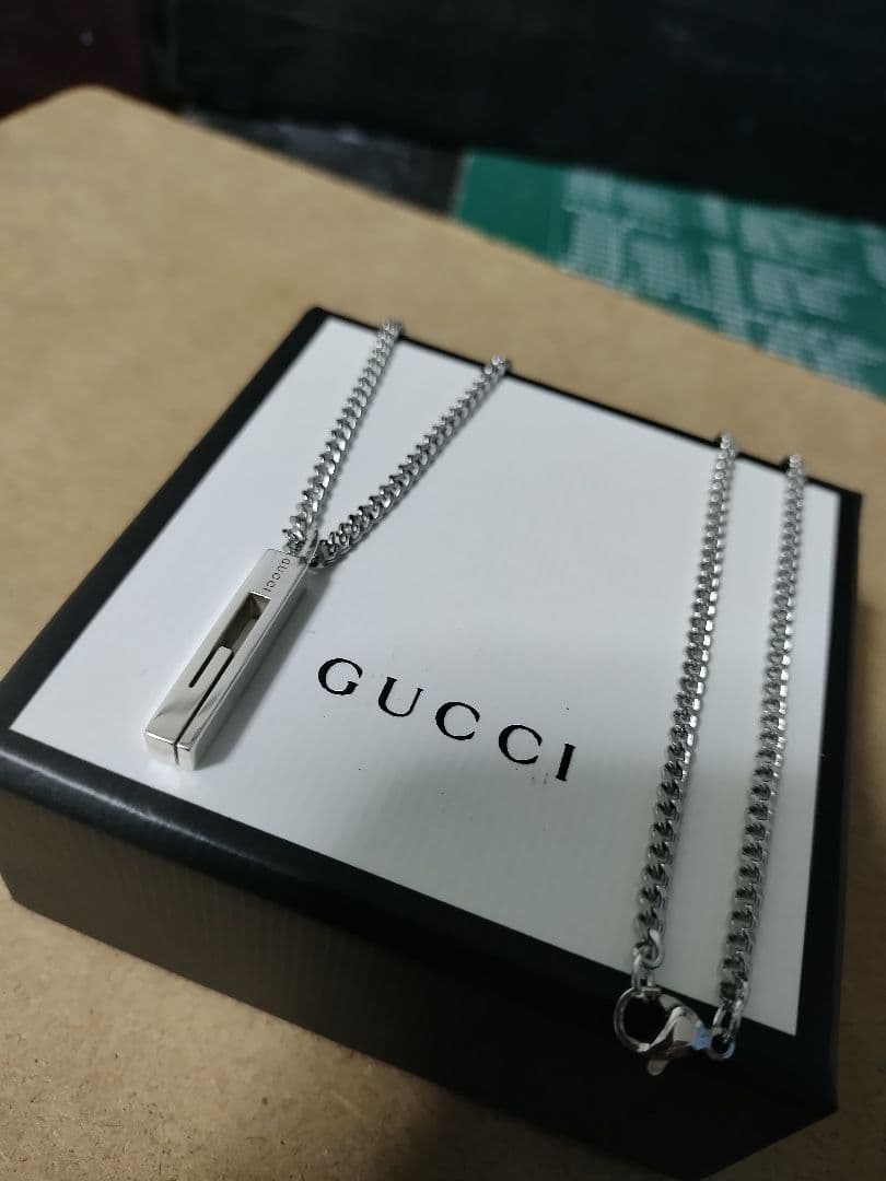 美品 GUCCI グッチ シルバー925 Gネックレス イタリア製 高級感あり
