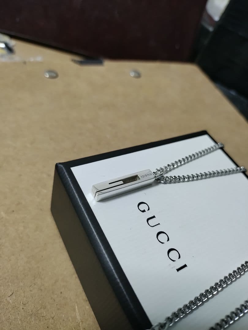 美品 GUCCI グッチ シルバー925 Gネックレス イタリア製 高級感あり