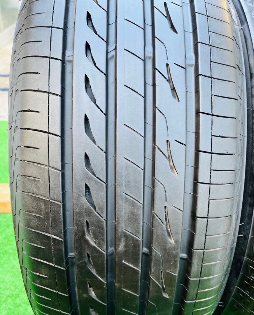 215/55 R16 BRIDGESTONE REGNOラジアルタイヤ2025年