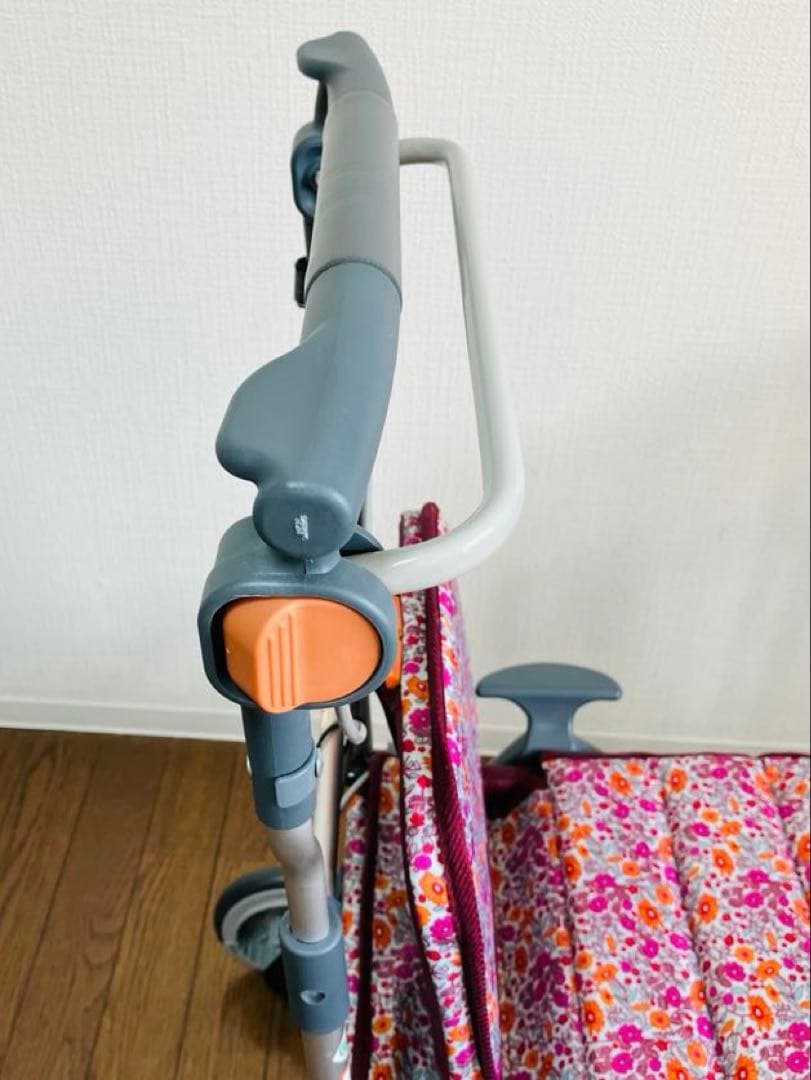 【美品】幸和製作所 カゴノアM シルバーカー ミドルタイプ レッド SLM05