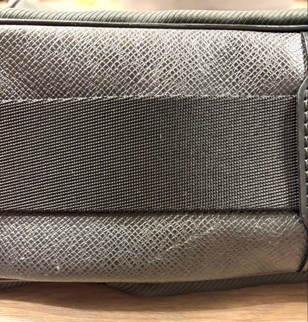 ルイヴィトン M30162 タイガ デルスー ショルダーバッグ