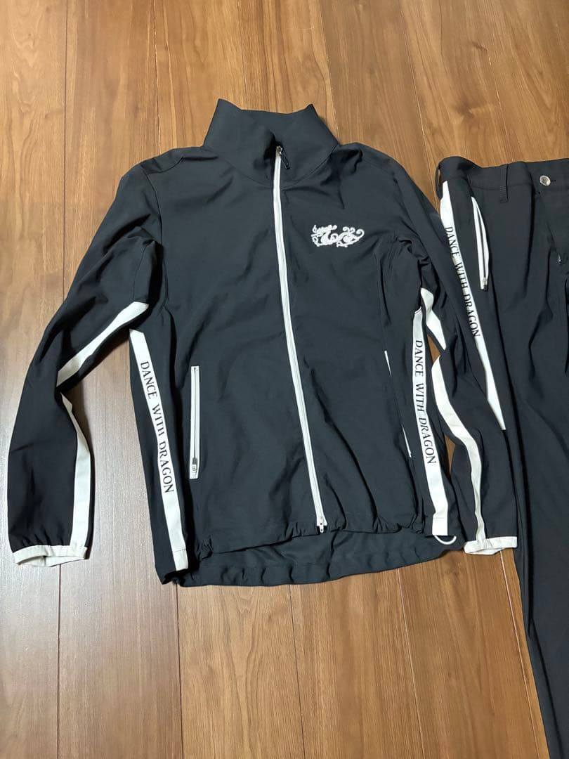 レア品　メンズ　ダンスウィズドラゴン　セットアップ　黒