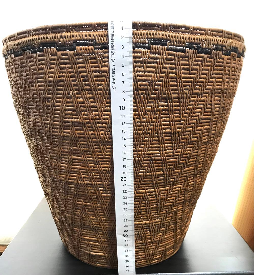 アタ製　フタ付大型カゴ　バスケット小物入れ　中古品