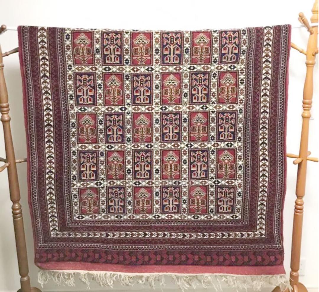 ペルシャ絨毯　ハンドメイド