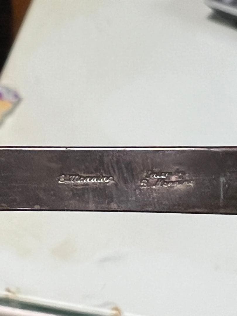 ナバホ族　ズニ　バングル　シルバー925　ヴィンテージ　赤珊瑚　レッドコーラル