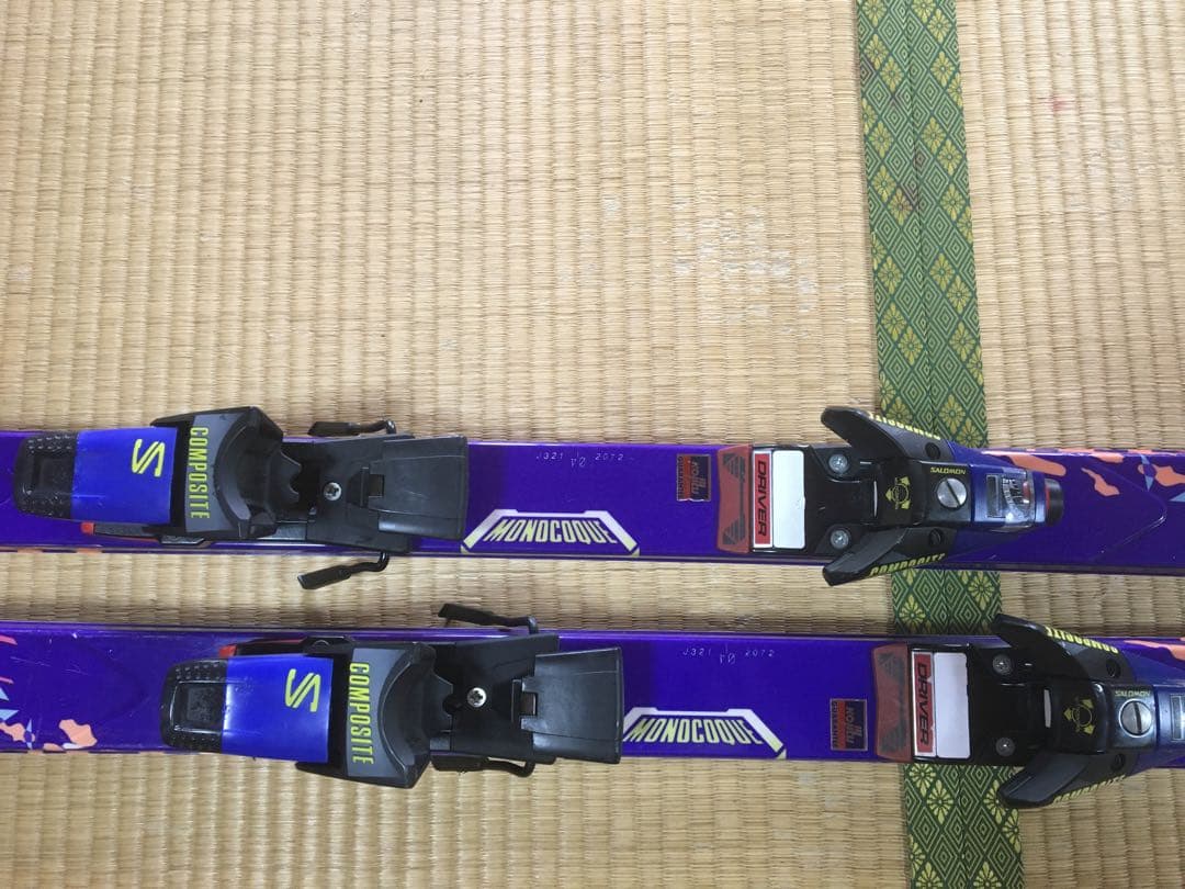 サロモンスキー板185cm。美品、SALOMON、スノボ、冬、スポーツ。