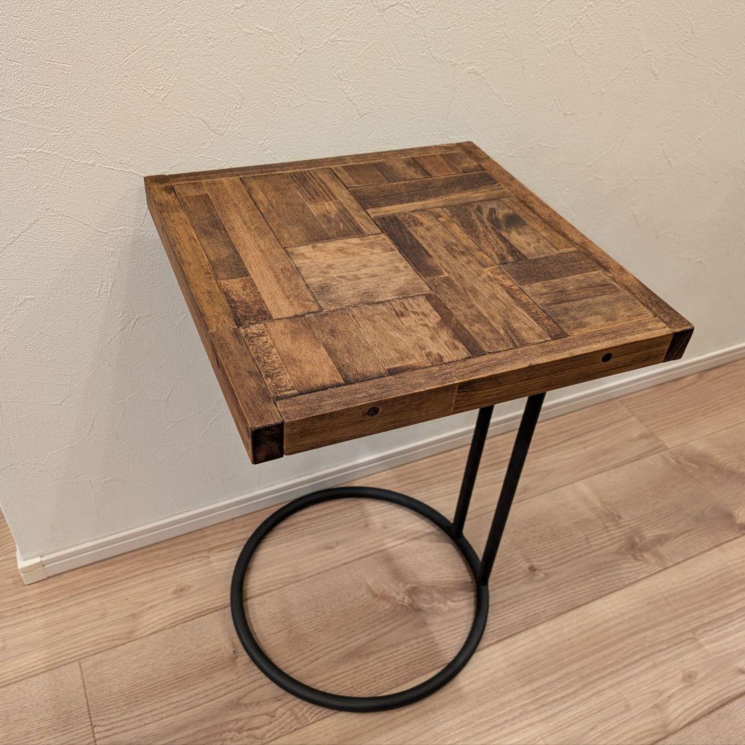 現物【SALE】サイドテーブル　✨　木製ハンドメイド　ソファ　ベッド　 即納
