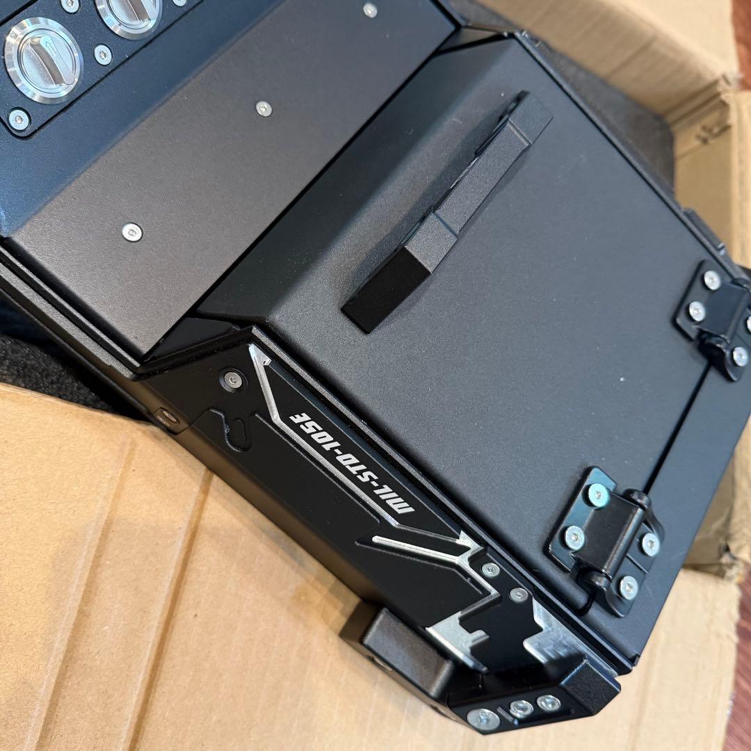 Fury スイッチボックス　JL Wrangler