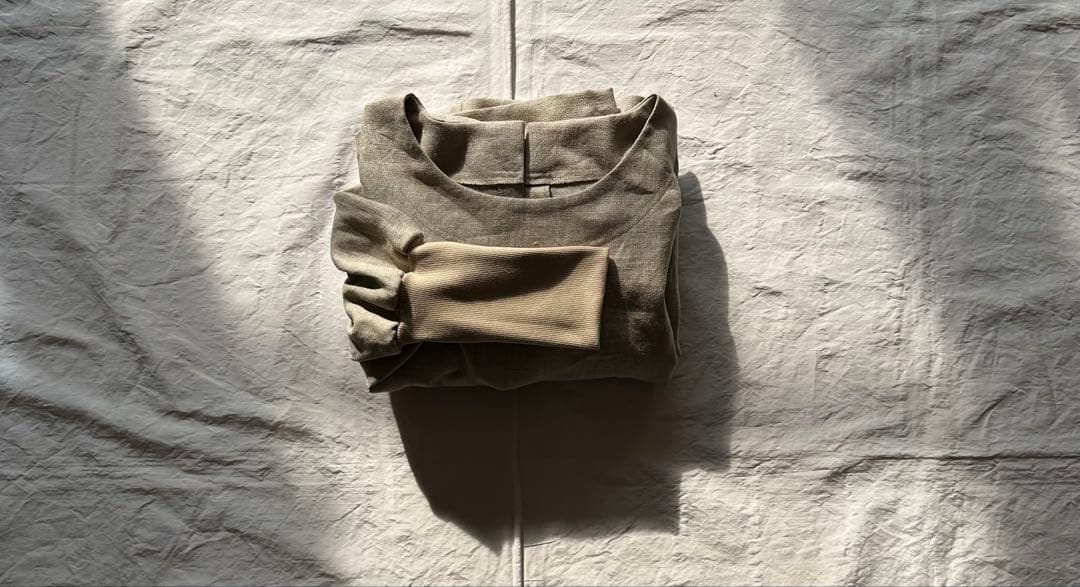 【さくらページlinen】しっかりめ 亜麻色＊リブ袖口ゆったり割烹着ワンピ