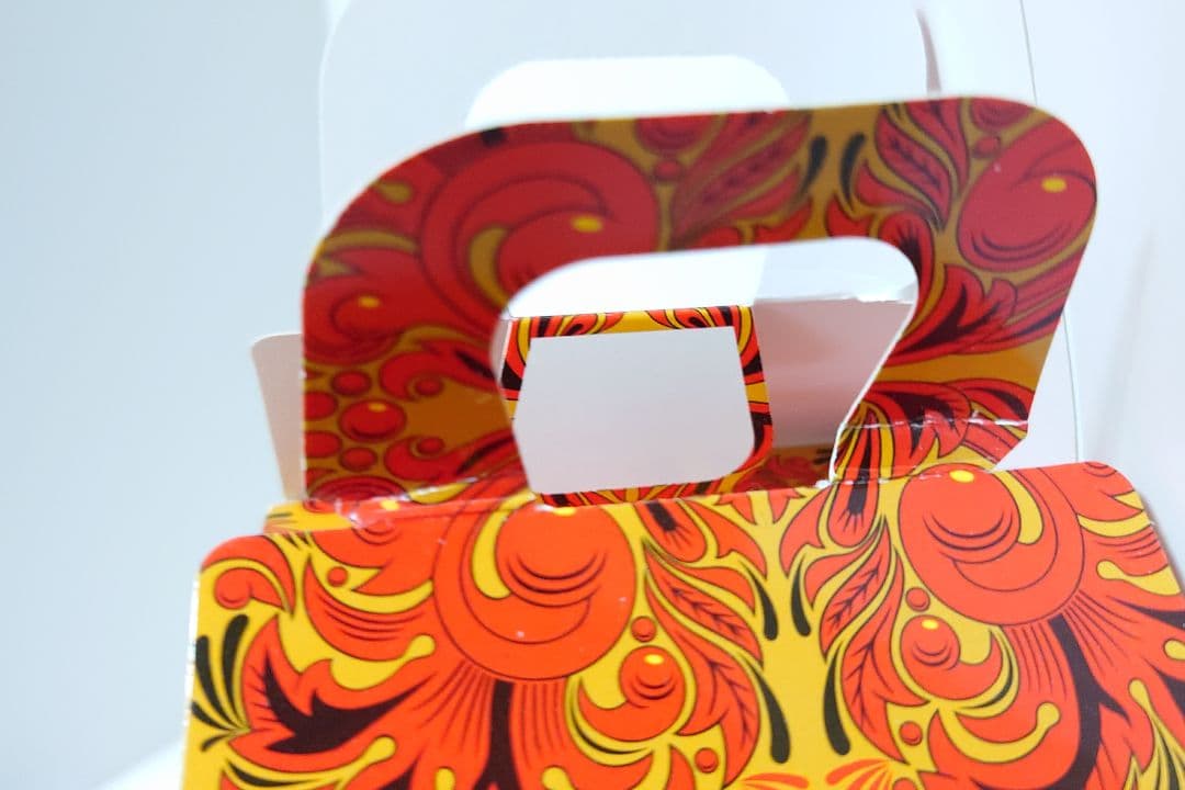 【１点限り】【可愛いロシア雑貨】サモワール型小物入れ　紅茶缶