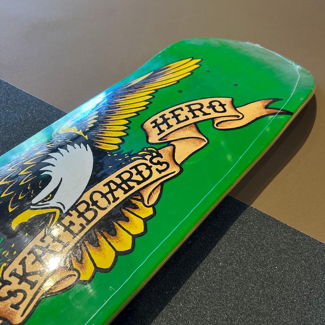 デッキテープ付き！　7.81インチ　ANTIHERO スケボー