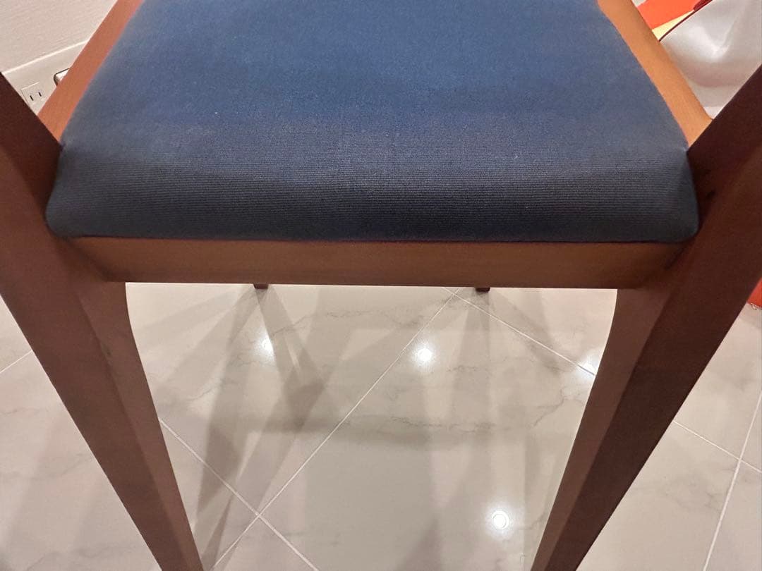 ポラダ　ダイニングチェア