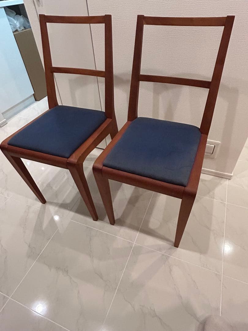 ポラダ　ダイニングチェア