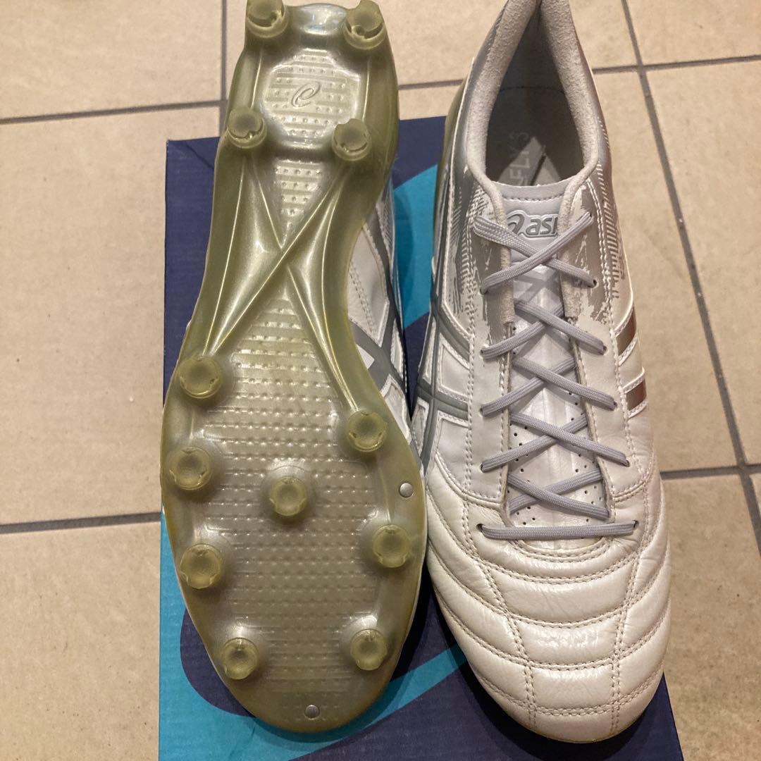 新品未使用　ds ライト x-fly 3 ロシアワール杯モデル　アシックス