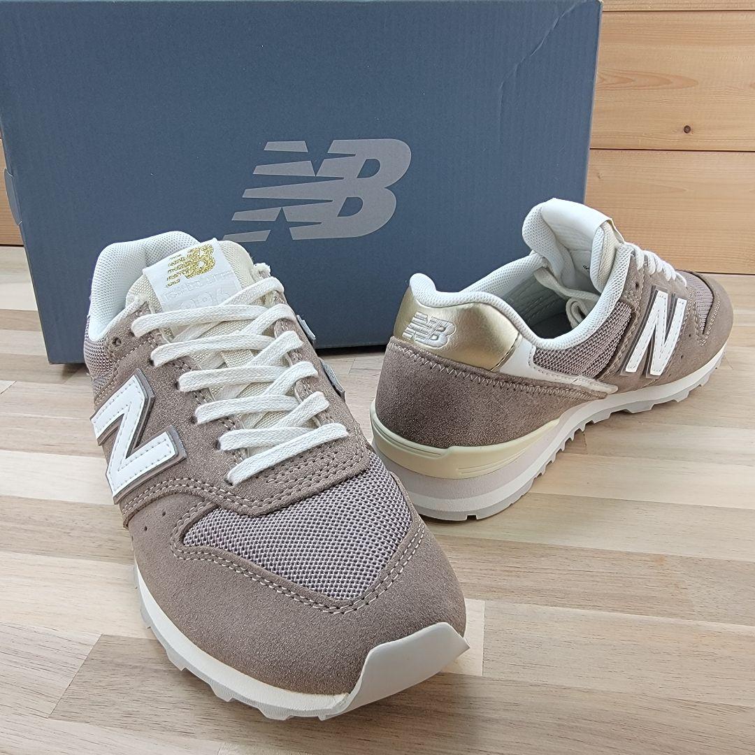 ニューバランス WL996HR2 ブラウン/ゴールド 23.5cm