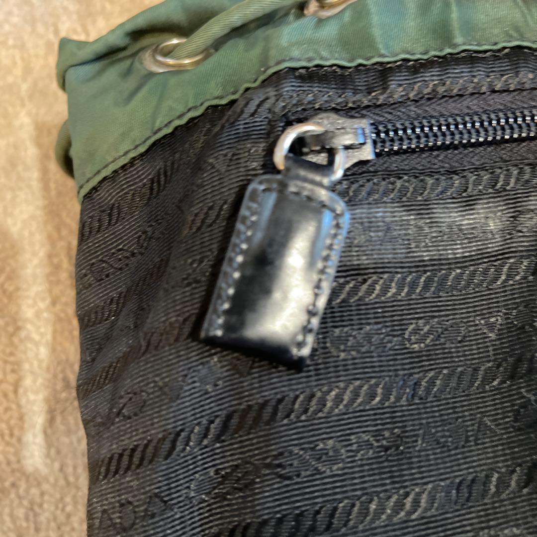 PRADA グリーン バックパック