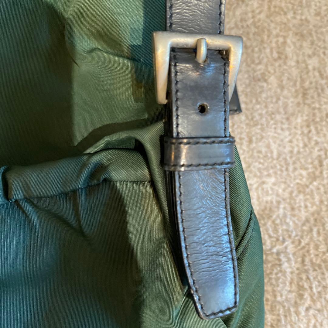 PRADA グリーン バックパック