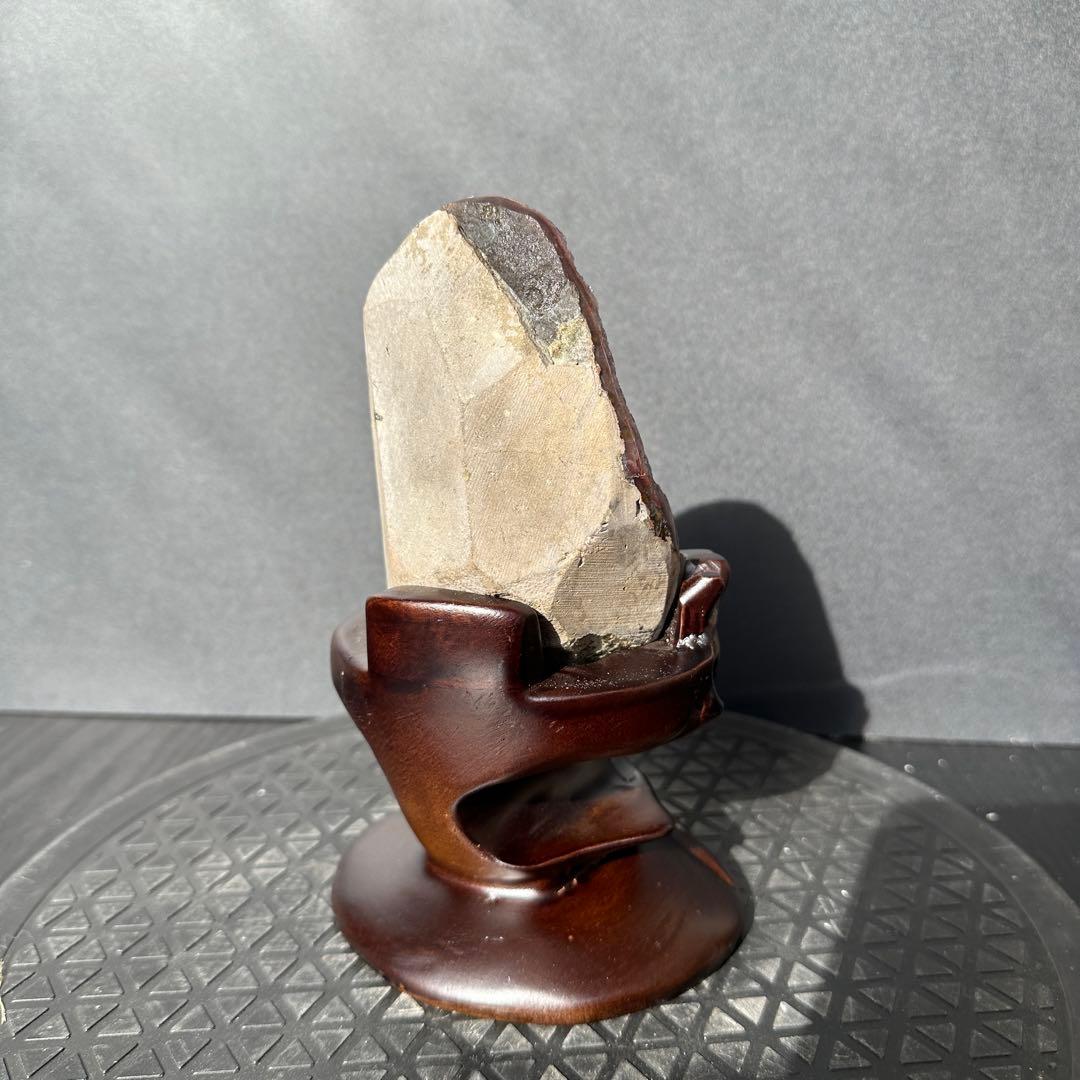 ウルグアイ産❣️天然石 アメジストのドーム　置物　台座付きG.213