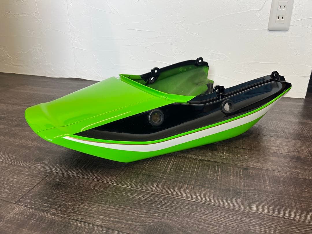 zrx1200r 純正テールカウル　送料込み