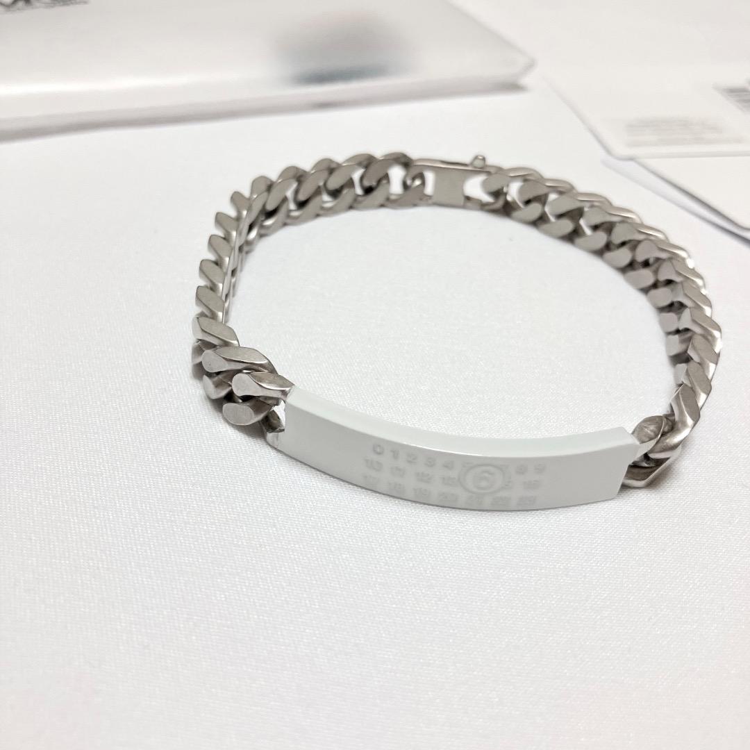 新品 6 24aw マルジェラ MM6 アノニマスロゴブレスレット 17196