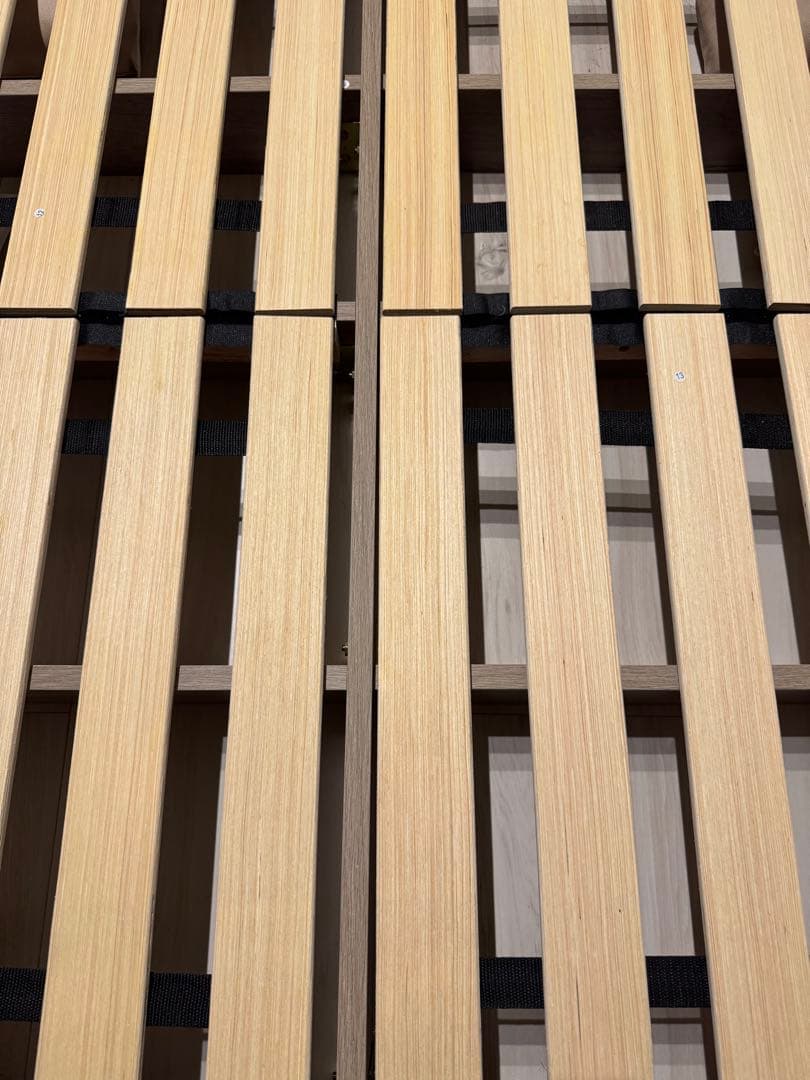 ベッドフレーム ローベッド セミダブル ① 送料込み