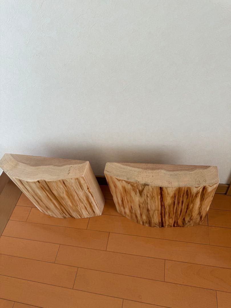 天然杉一枚板極美杢目自然曲線のテーブル蜜蝋クリーム仕上げ‼️