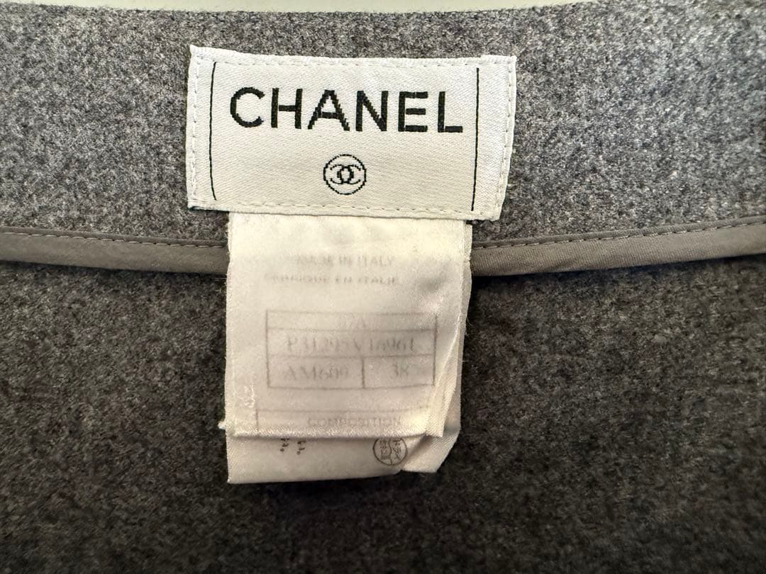 CHANEL ウール　上品ミニスカート　グレー　38 訳あり