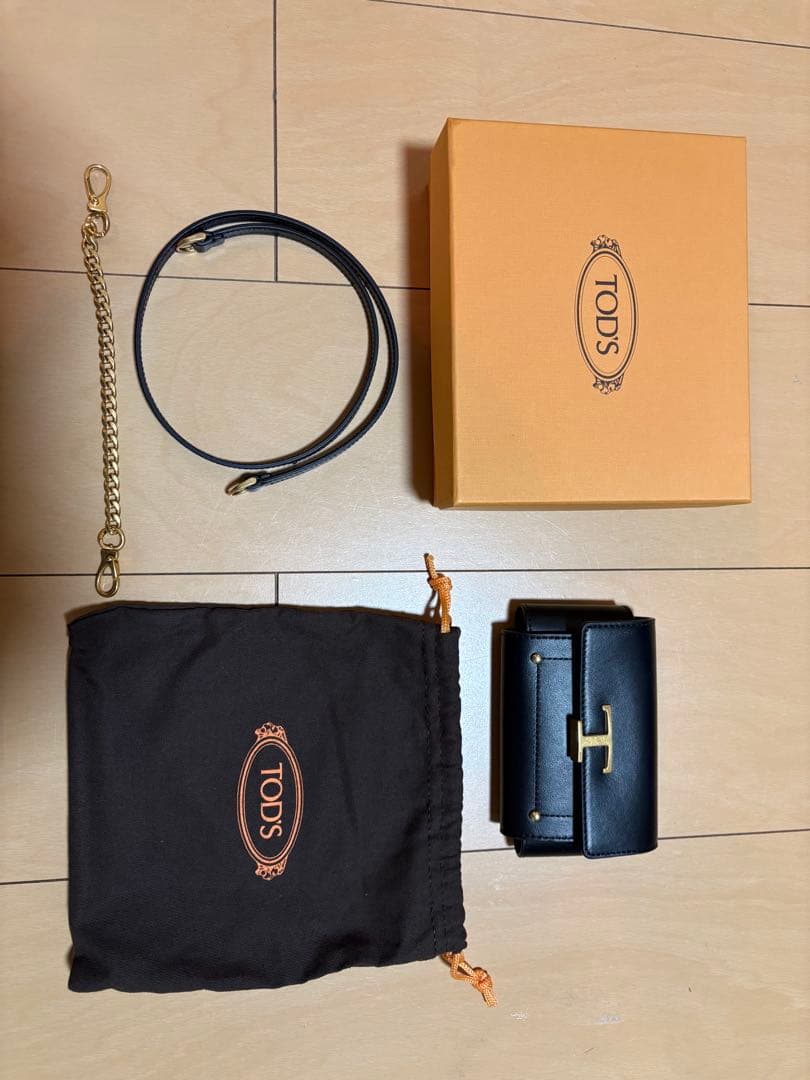 【美品】Tods トッズ タイムレス ミニポーチ ブラック